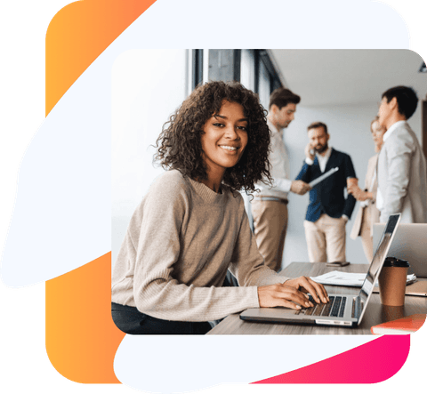 Image de l'équipe Seolead menant une campagne de génération de prospects et leads - Outils de segmentation des profils utilisateurs et personas - outil de capture de leads et intention de recherche - personnalisation UX et UI pour chaque profil d'utilisateur.